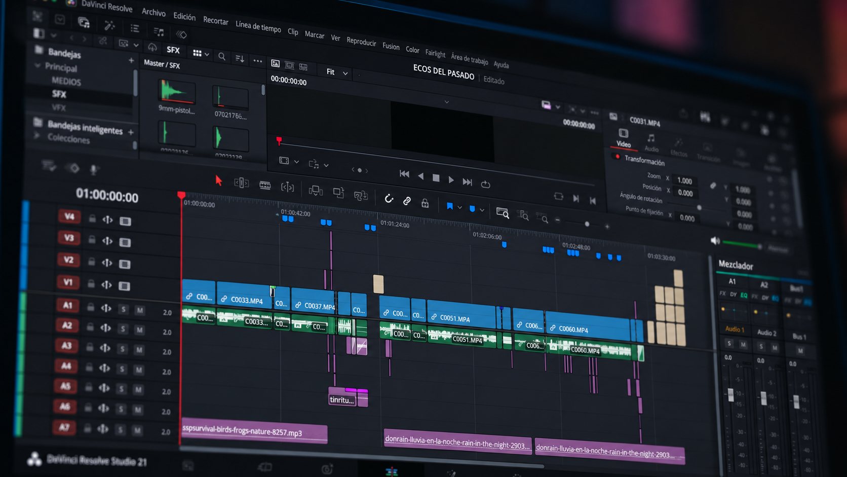 Línea de tiempo de DaVinci Resolve del cortometraje Ecos del pasado, con pistas de video y varias pistas de audio de efectos y ambiente